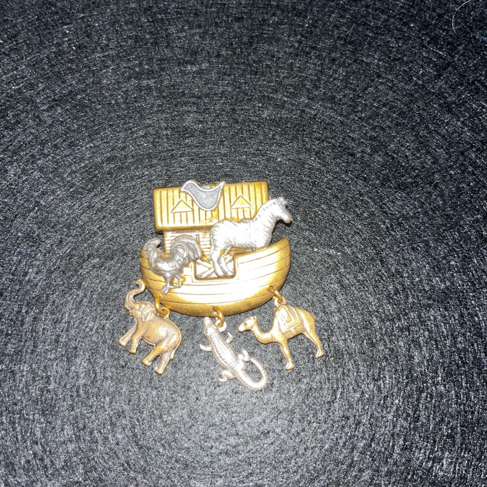 Gold and Silver Noah's Ark Brooch
